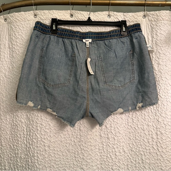 Aerie Blue Jean Shorts with Distressed Hem Size L (NWT) - Picture 9 of 9